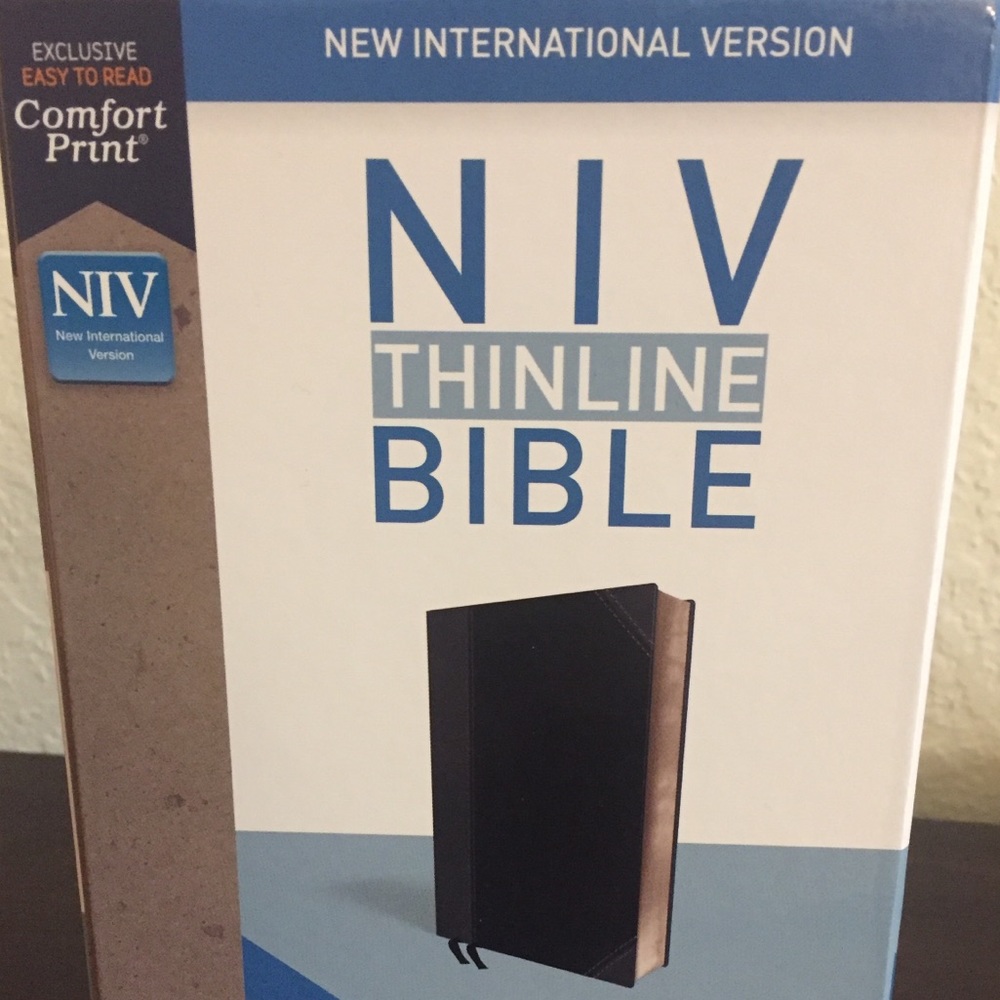NIV comfort print compact Bible NEW